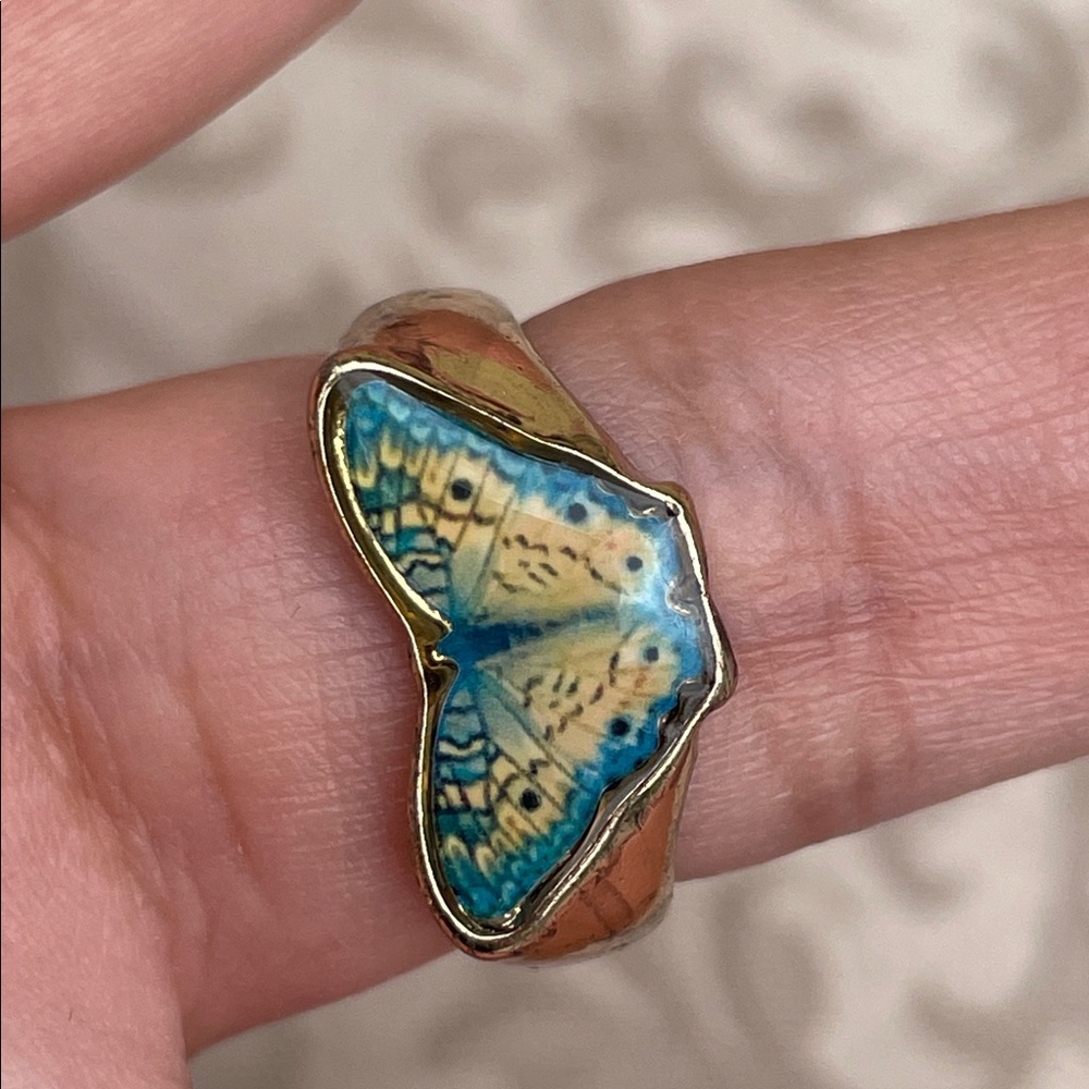 Gold Tone Butterfly Statement Ring with Blue and Cream Enamel - Picture 4 of 4